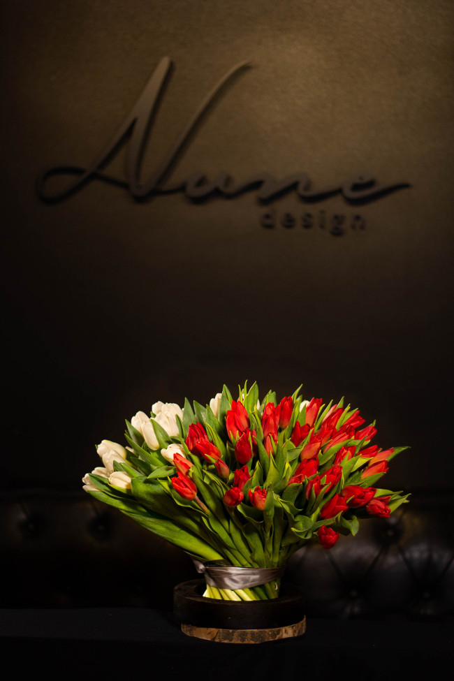 Ramo de TULIPANES ROJOS Y BLANCOS